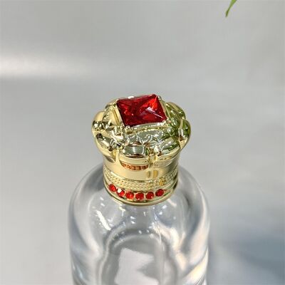 কেনা Factory Crystal Zinc Alloy Metal Perfume Bottle Cap PP Plastic Crown Types Perfume Bottle Lid for Convenient Packaging online manufacture